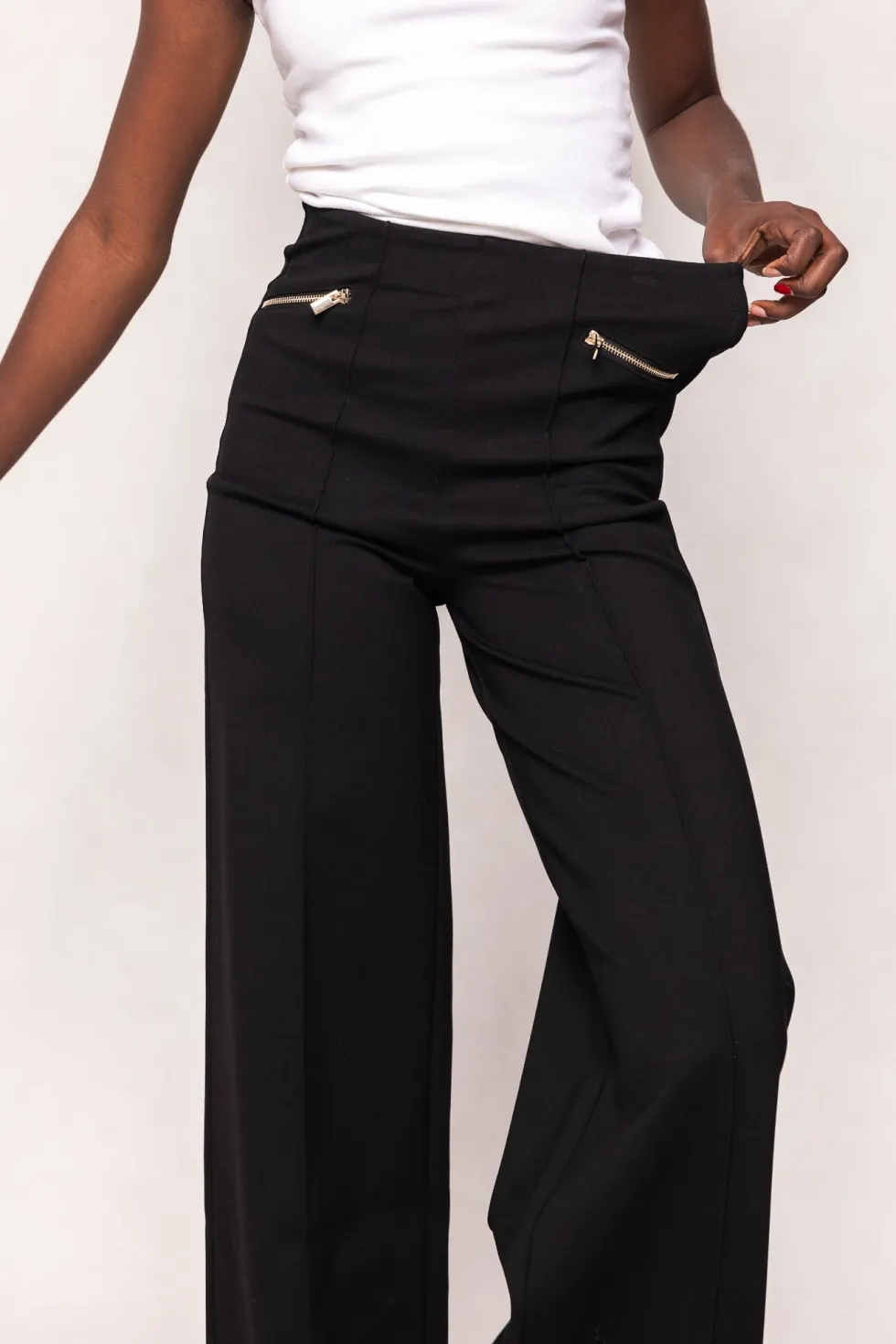 Alyssa Pop Ponte Pants in Black
