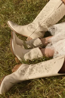 Avery Boot in Cream