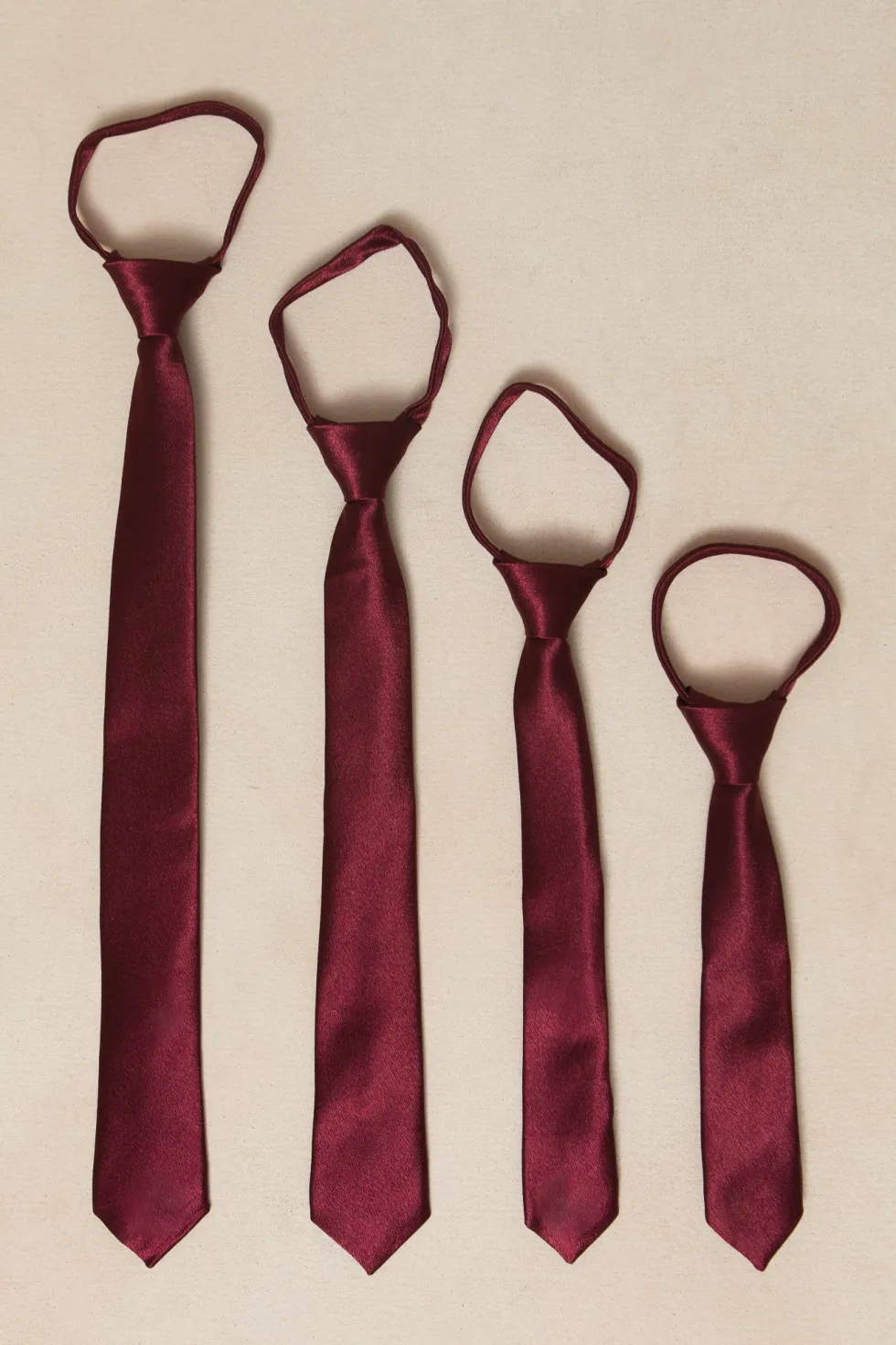 Boys Max Tie in Wine Satin