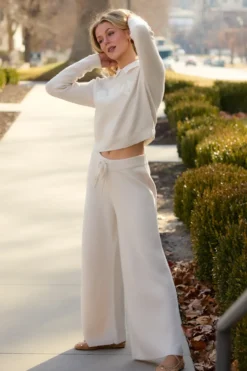 Bride Sweater in Oatmeal