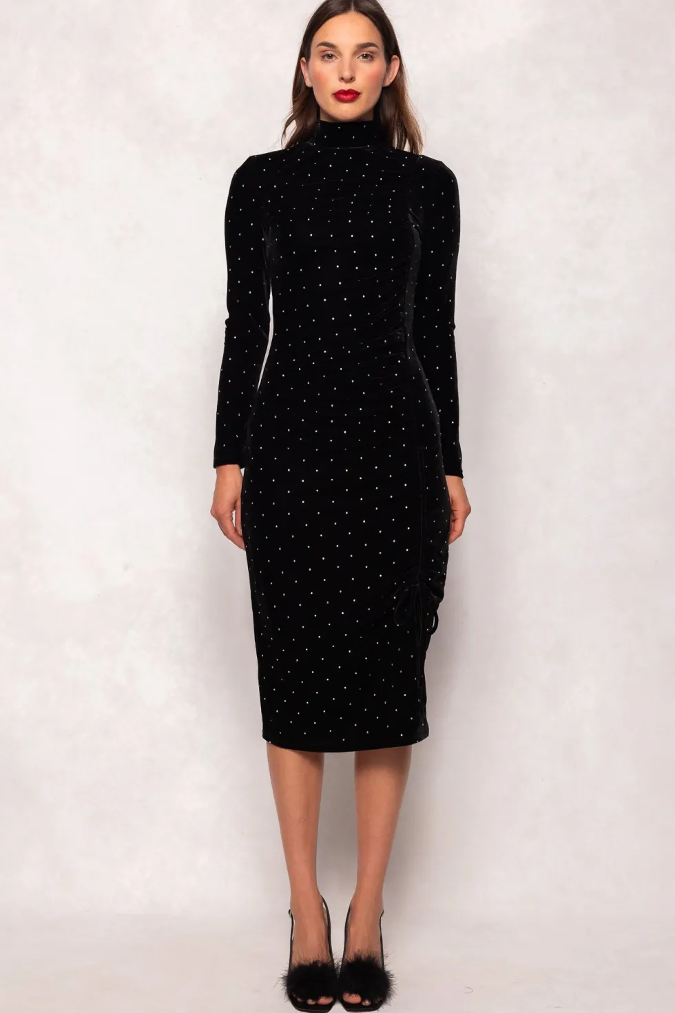 Hunter Dress in Black Velvet - Slightly Imperfect
