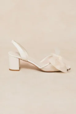 Ivy Bow Heel in White