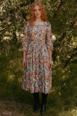 Selena Dress in Vivid Meadow