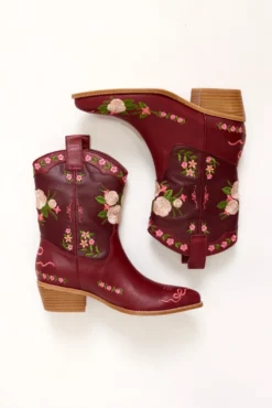 Sierra Bootie in Red