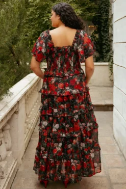 Winnie Dress in Midnight Roses